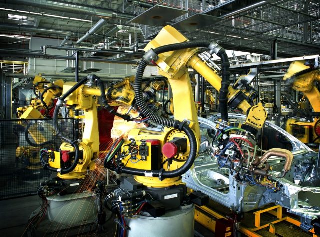 9812_Welding-robot-original-shutterstock